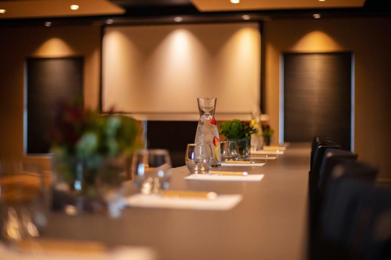 Sky Villa Boutique Hotel By Raw Africa Collection Plettenberg Bay Eksteriør bilde Meeting room